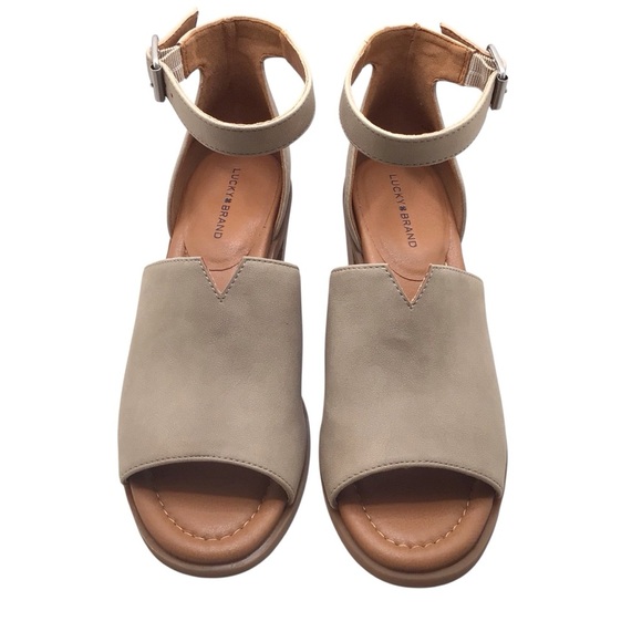 NWOT Lucky Brand Womens Reilani Beige Open Toe Block Heel Sandal Size 8M - Picture 3 of 9